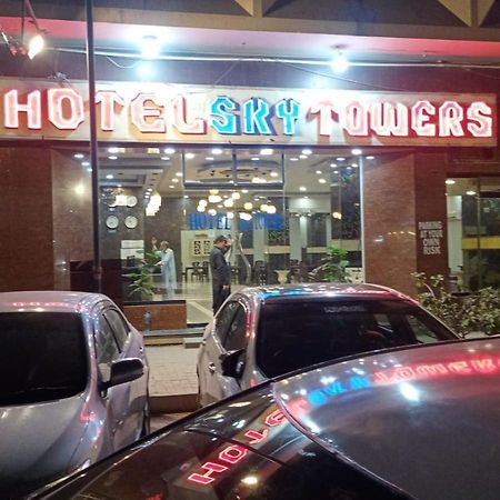 Hotel Sky Towers Karachi Bagian luar foto
